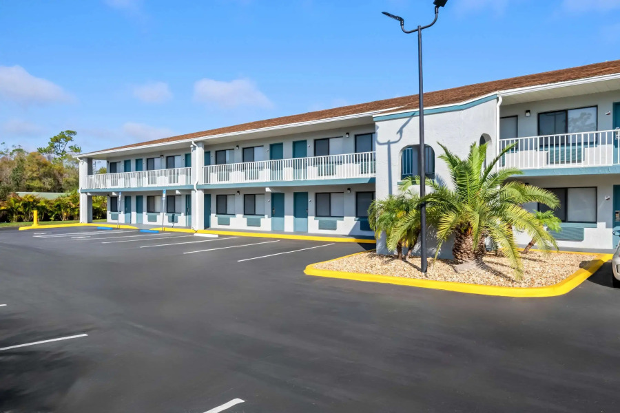Quality Inn near Blue Spring