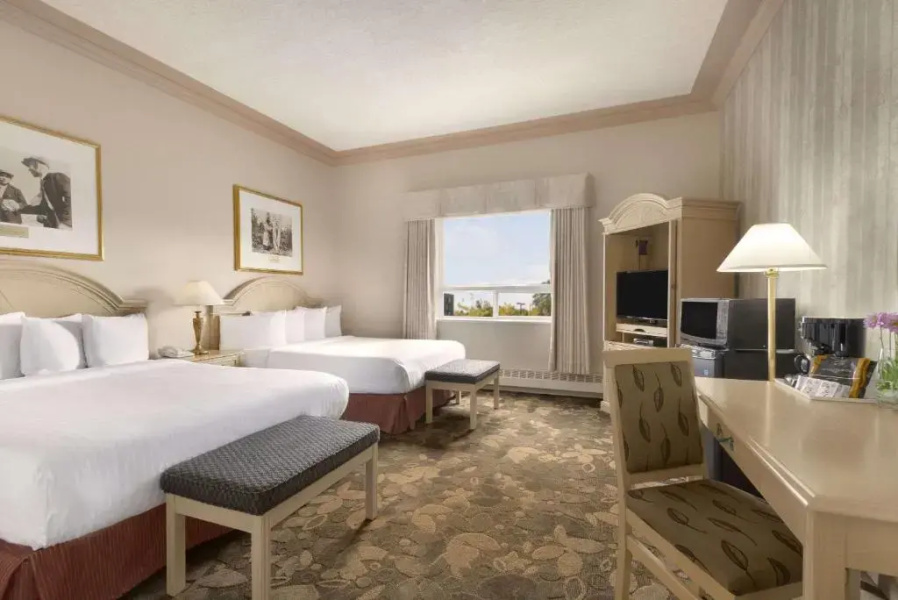 Days Inn & Suites Yellowknife