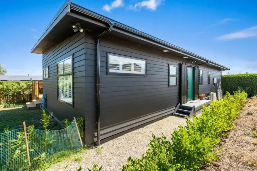 Cedar House - Martinborough Holiday Home