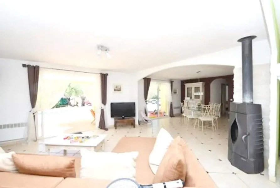 Villa With 3 Bedrooms in Le Luc, With Wonderful Mountain View, Private