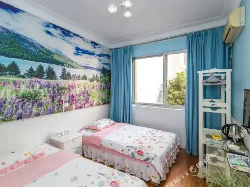 Romantic Tour Theme Inn