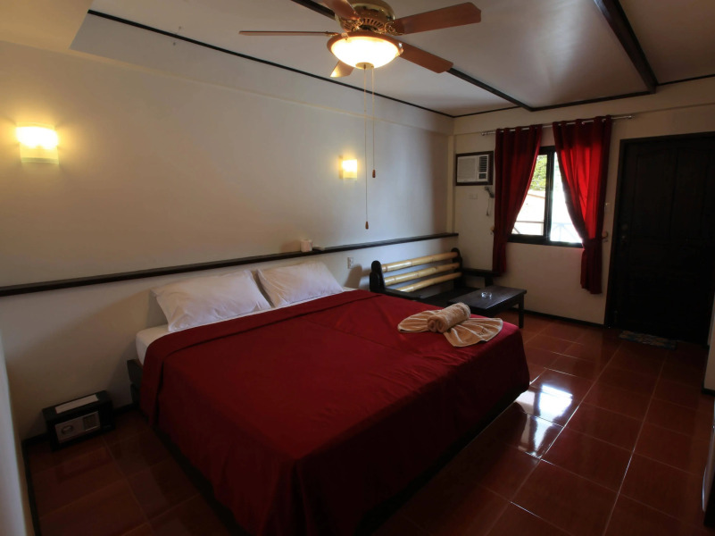 Paradise Resort and Dive Shop