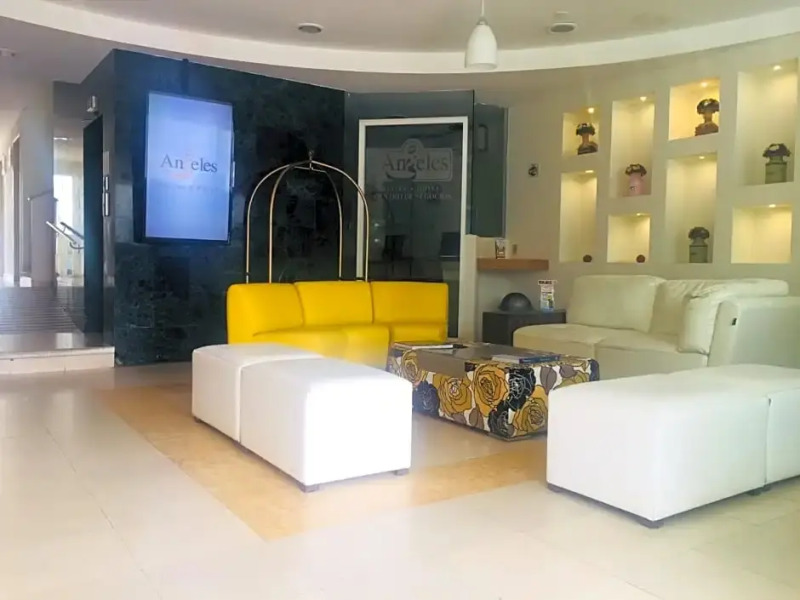 Angeles Suites Hotel