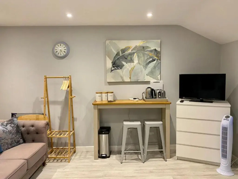 Southernwood - Garden Lodge 14