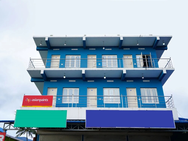 OYO 15647 River View Inn