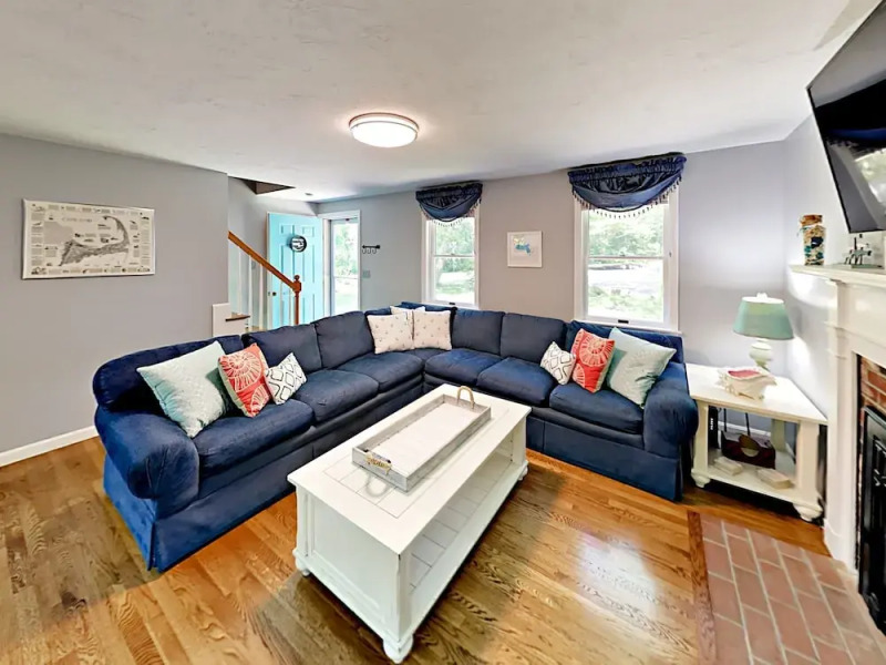 75 Lake St Home 3 Bedrooms 2 Bathrooms Home