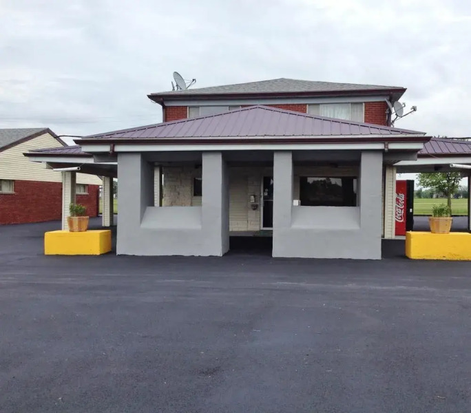 Americas Best Value Inn & Suites - East Toledo/Millbury