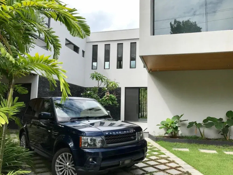 Glass House on the Beach