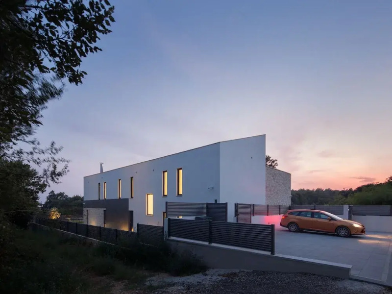 Luxury Villa in Ližnjan With Swimming Pool