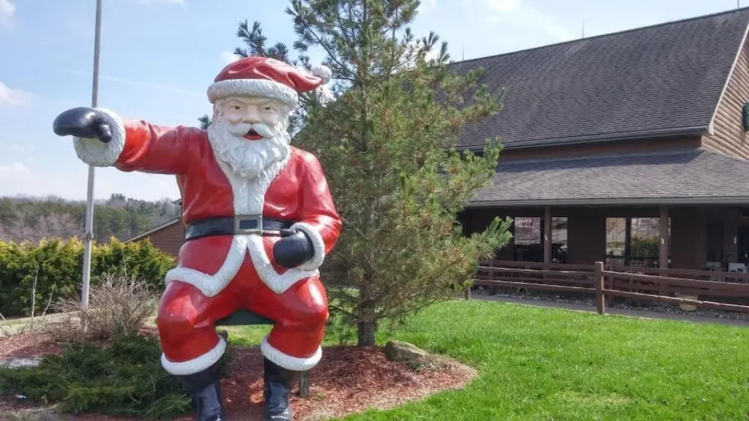 Santas Lodge and Resort