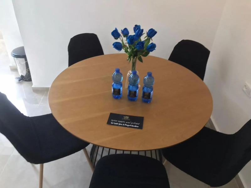 KING of the dead sea by CROWN