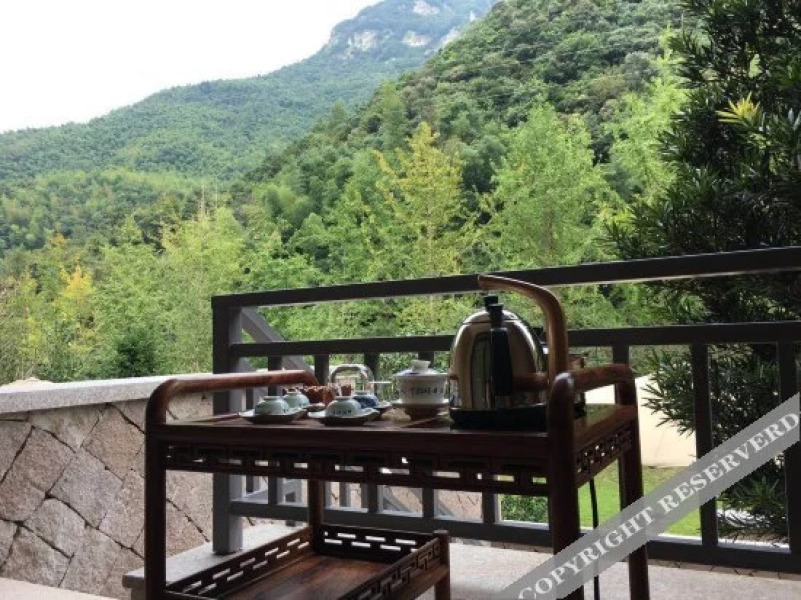 Seclusion Scenery Holiday Hotel