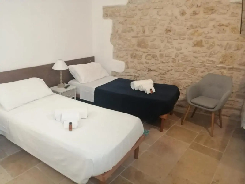 Fenisia Guest House