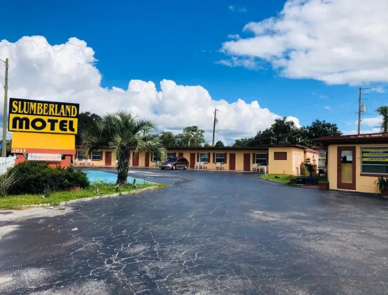 Slumberland Motel