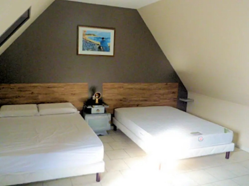 Le Marquis De La Guintre