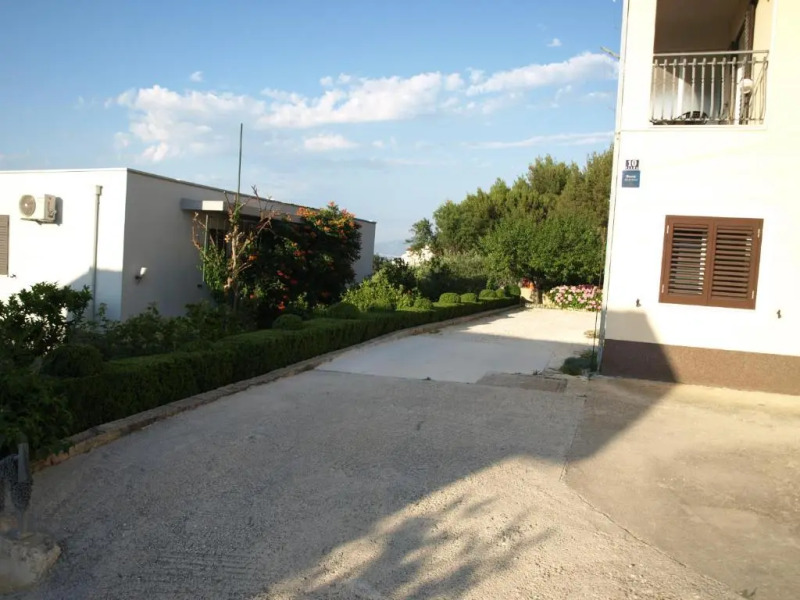 Apartments Ljilja sea view