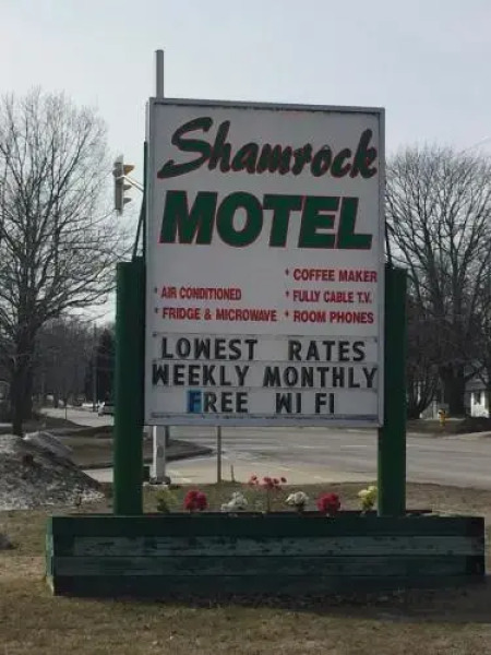 Shamrock Motel