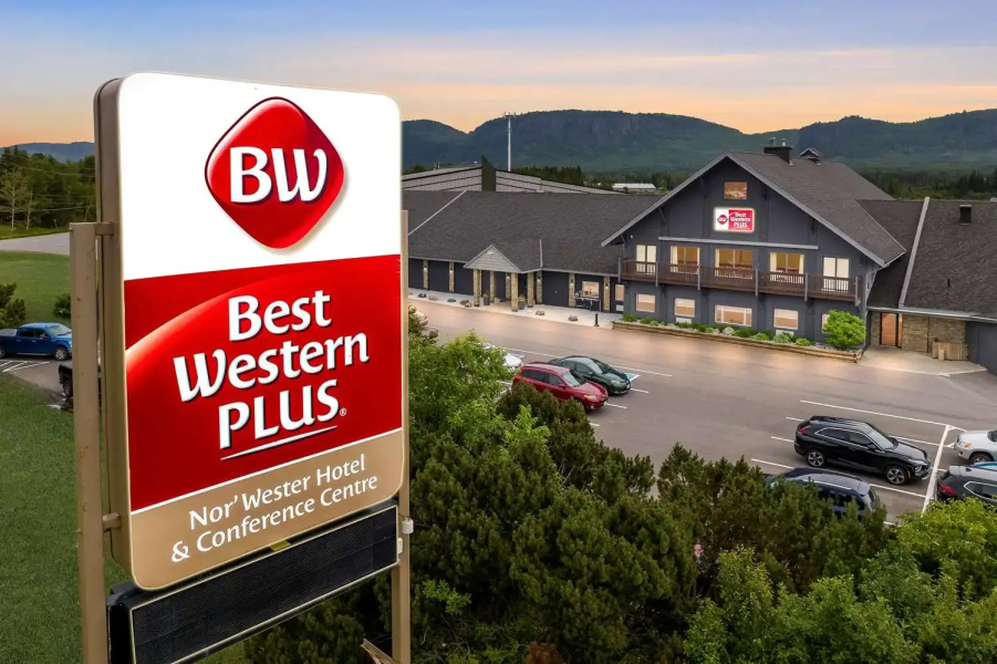 Best Western Plus Nor' Wester Hotel & Conference Centre