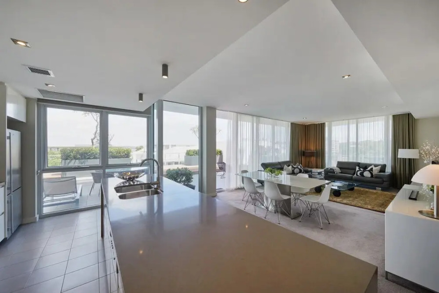 Claremont Quarter Luxury Apartment