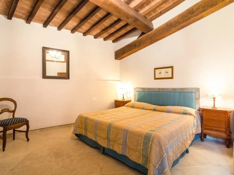 Pleasant Farmhouse in Rapolano Terme With Swimming Pool