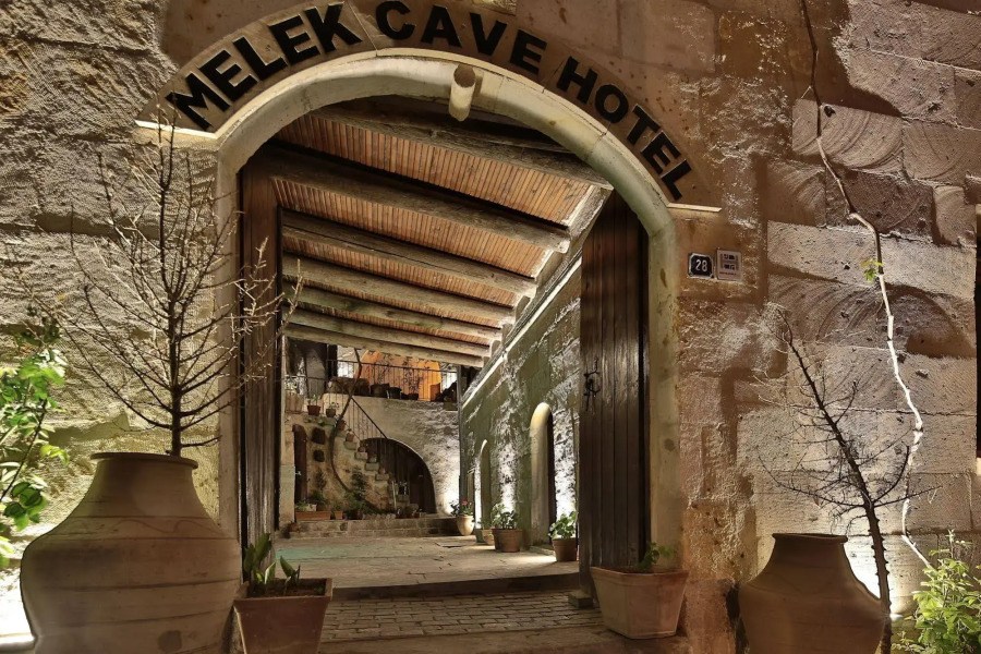 Melek Cave Hotel