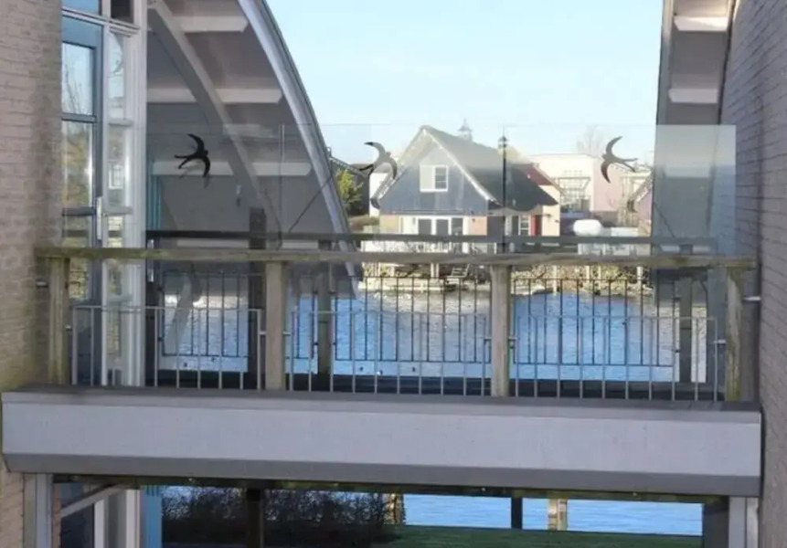 Dijkvilla on the Ijsselmeer