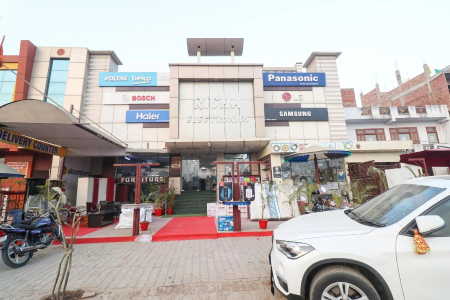 OYO 78411 The Luxury Living