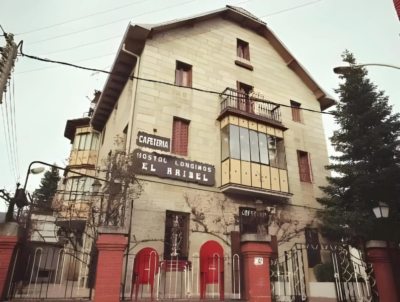 Hostal Aribel Longinos