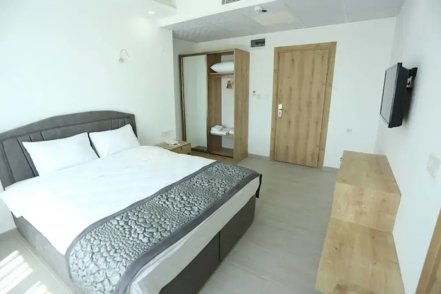 Rota 17 Hotels