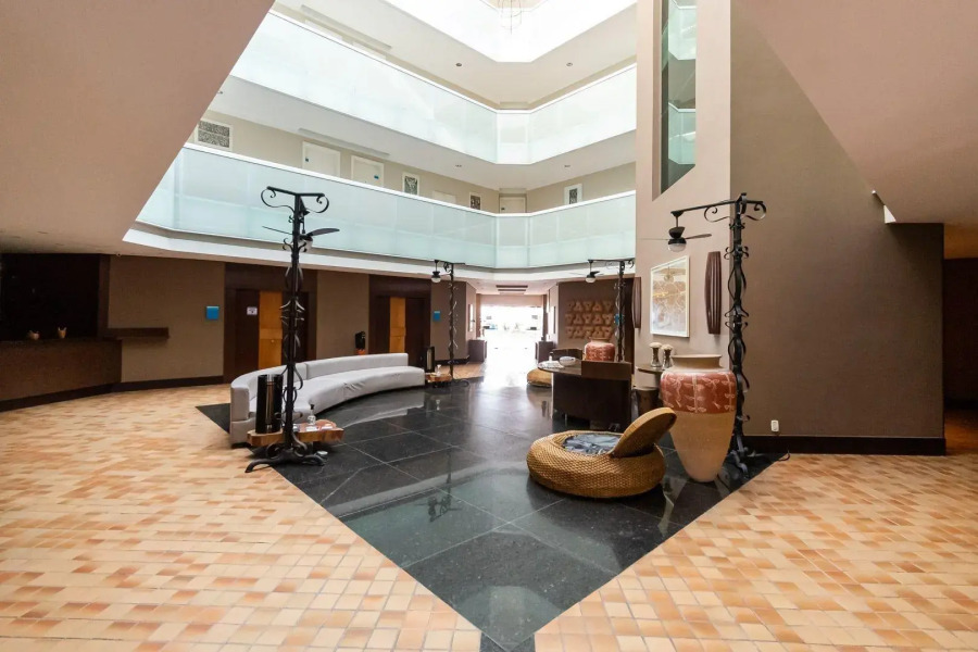 Frente-mar com 2Qtos em Camboinhas | GMO 1153/207