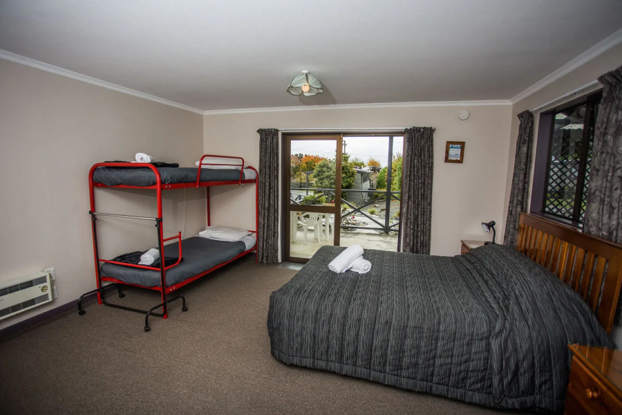 Fiordland Great Views Holiday Park