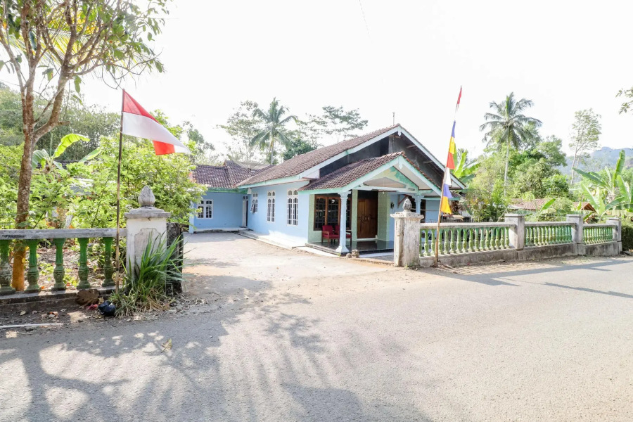 Riana Homestay