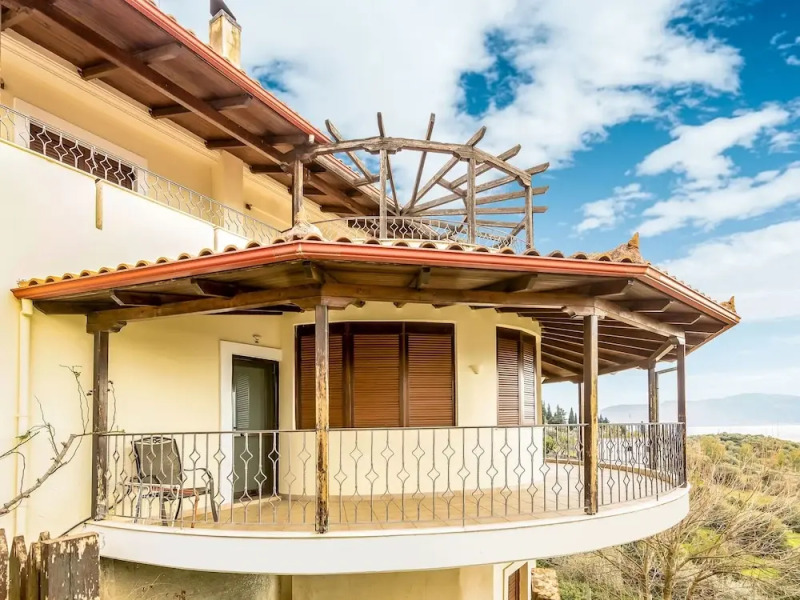 Graceful Villa in Raches Fthiotidos With Patio