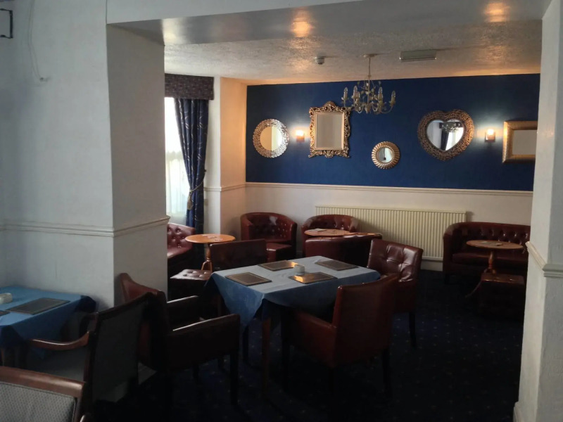 Rivelyn Hotel Bar & Restaurant