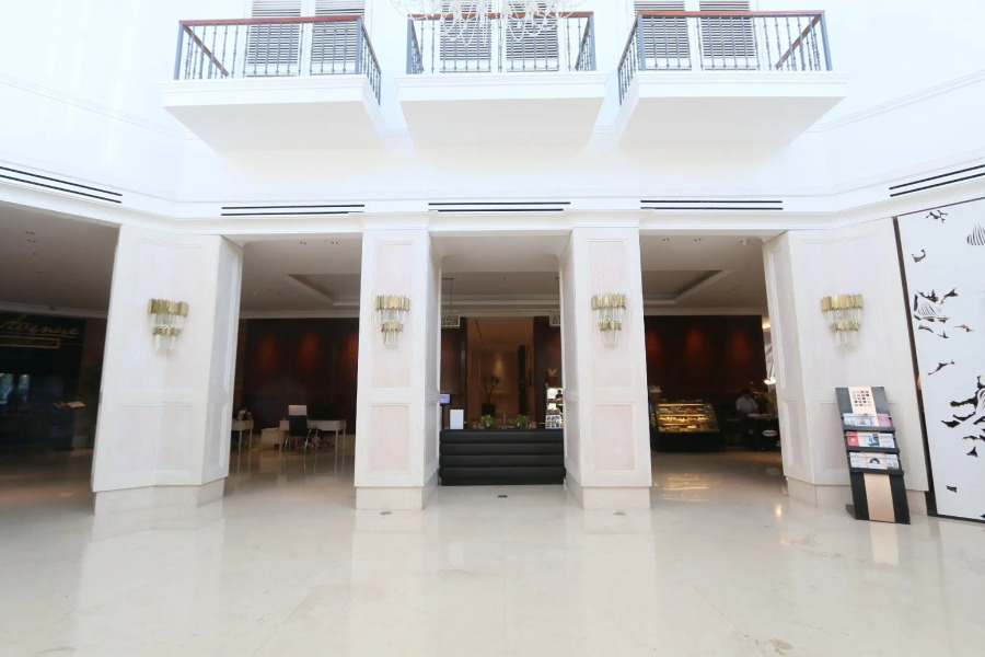 Java Paragon Hotel and Residences