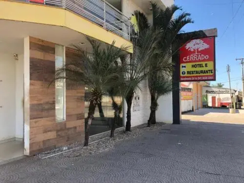 Hotel E Restaurante Cerrado
