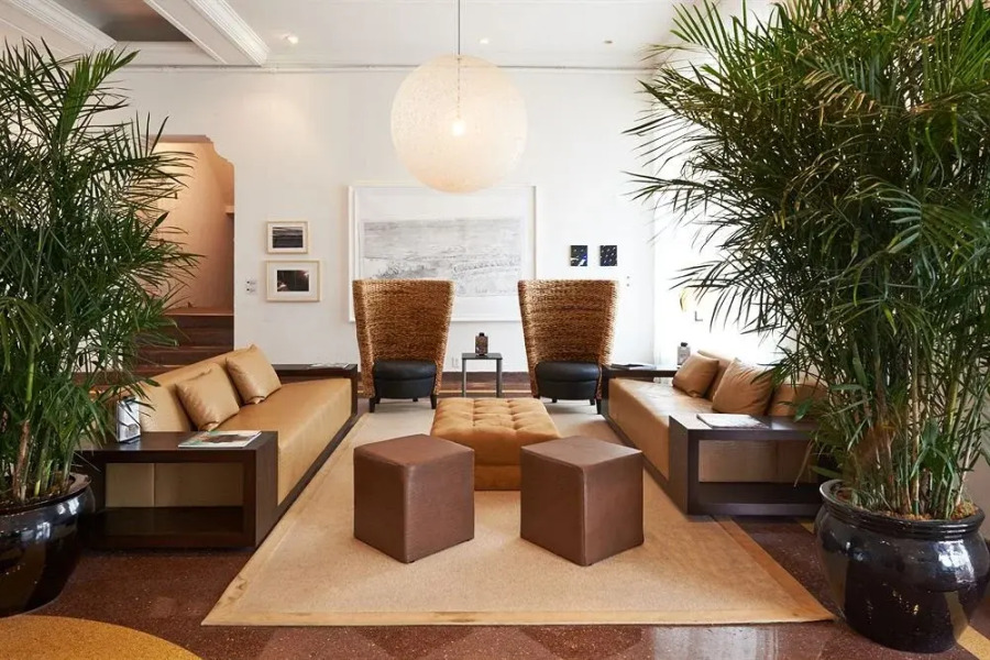 Carlton Hotel South Beach