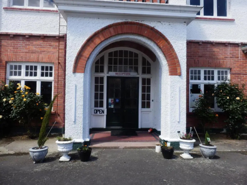 Thomas's Catlins Lodge and Camp Ground