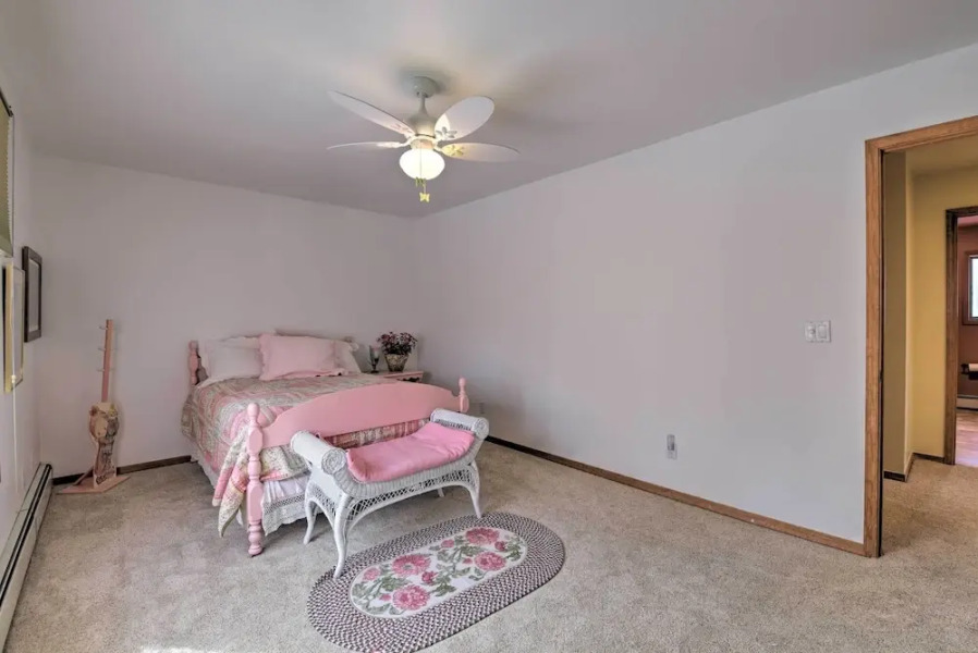 Spacious Angel Fire Cabin < 4 Miles to Resort!