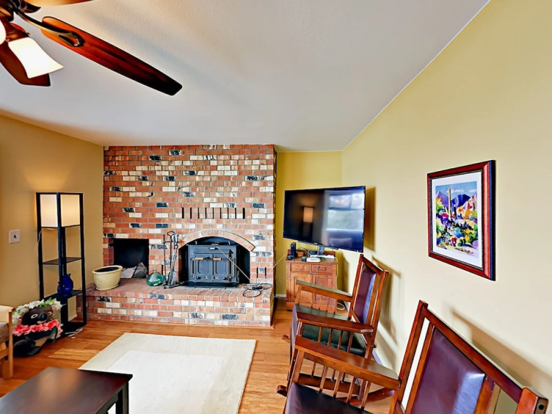 Puget Sound Views with Private Beach by RedAwning