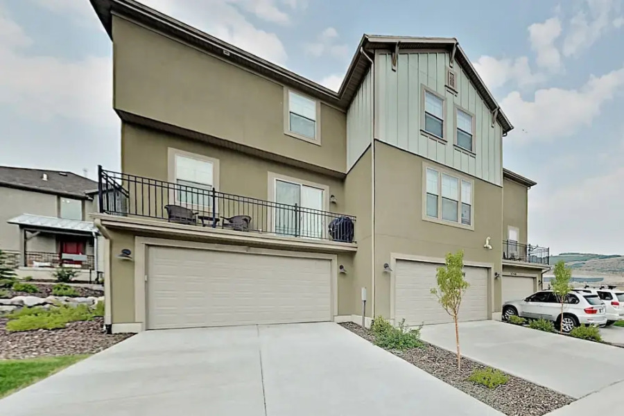 1072wcat 4 Bedroom Home