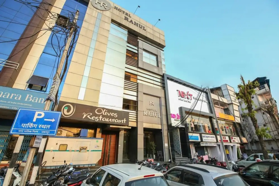 Hotel Rahul