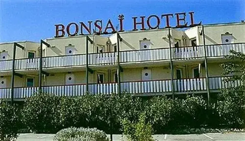 Hotel Bonsai