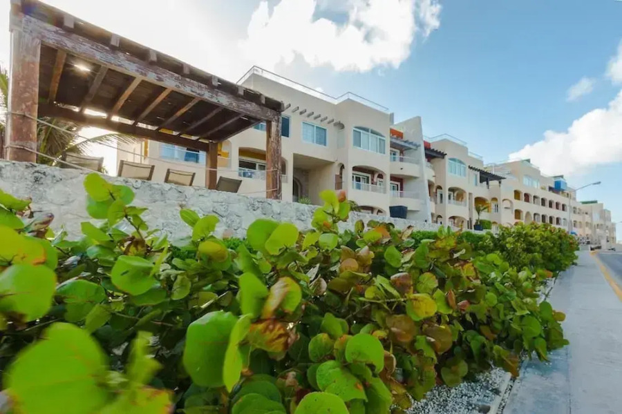 Isla 33 - One Bedroom Villa 2305