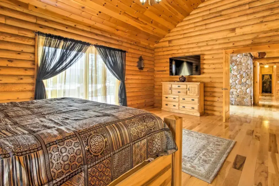 Spacious Twin Mountain Vacation Rental on 5 Acres!