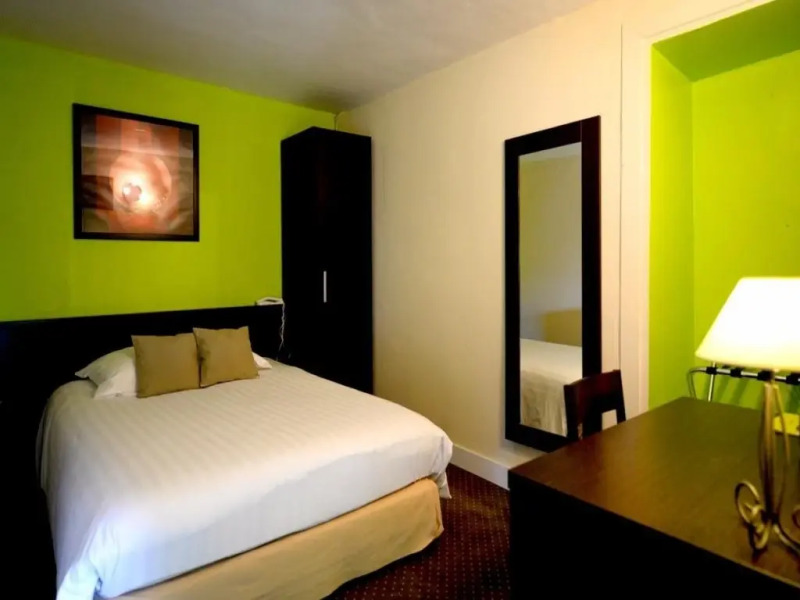 Hostellerie du Lion dOr