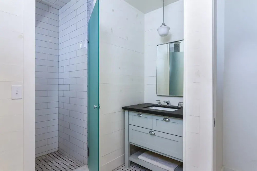 3br W/ Hot Tub, Patio & Ocean View, Close To Beach 3 Bedroom Home