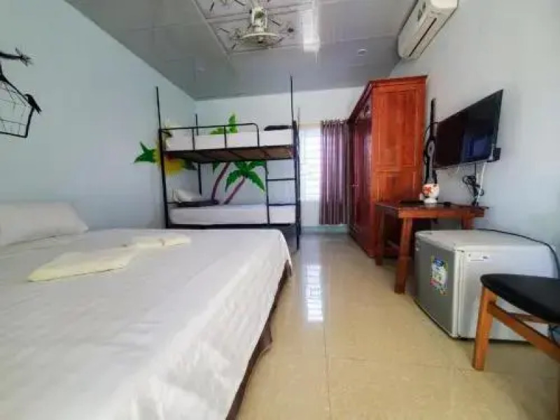 Beachside Backpackers