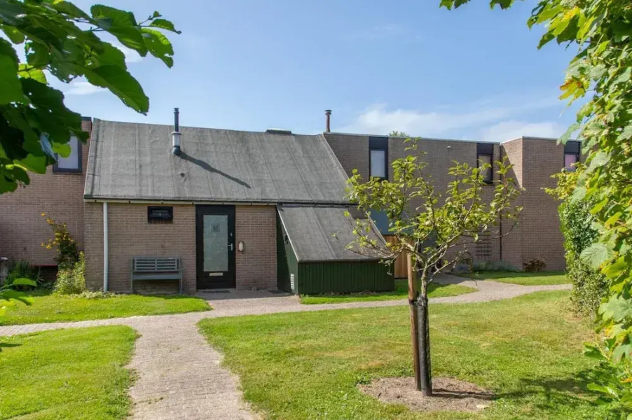 Holiday Home in De Punt With Pool & Garden