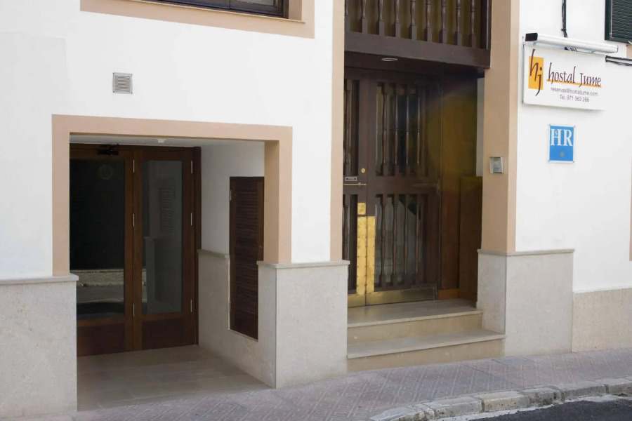 Hostal Jume - Urban Rooms